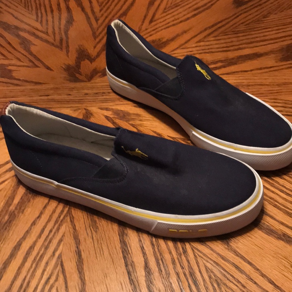 Polo slip-ons